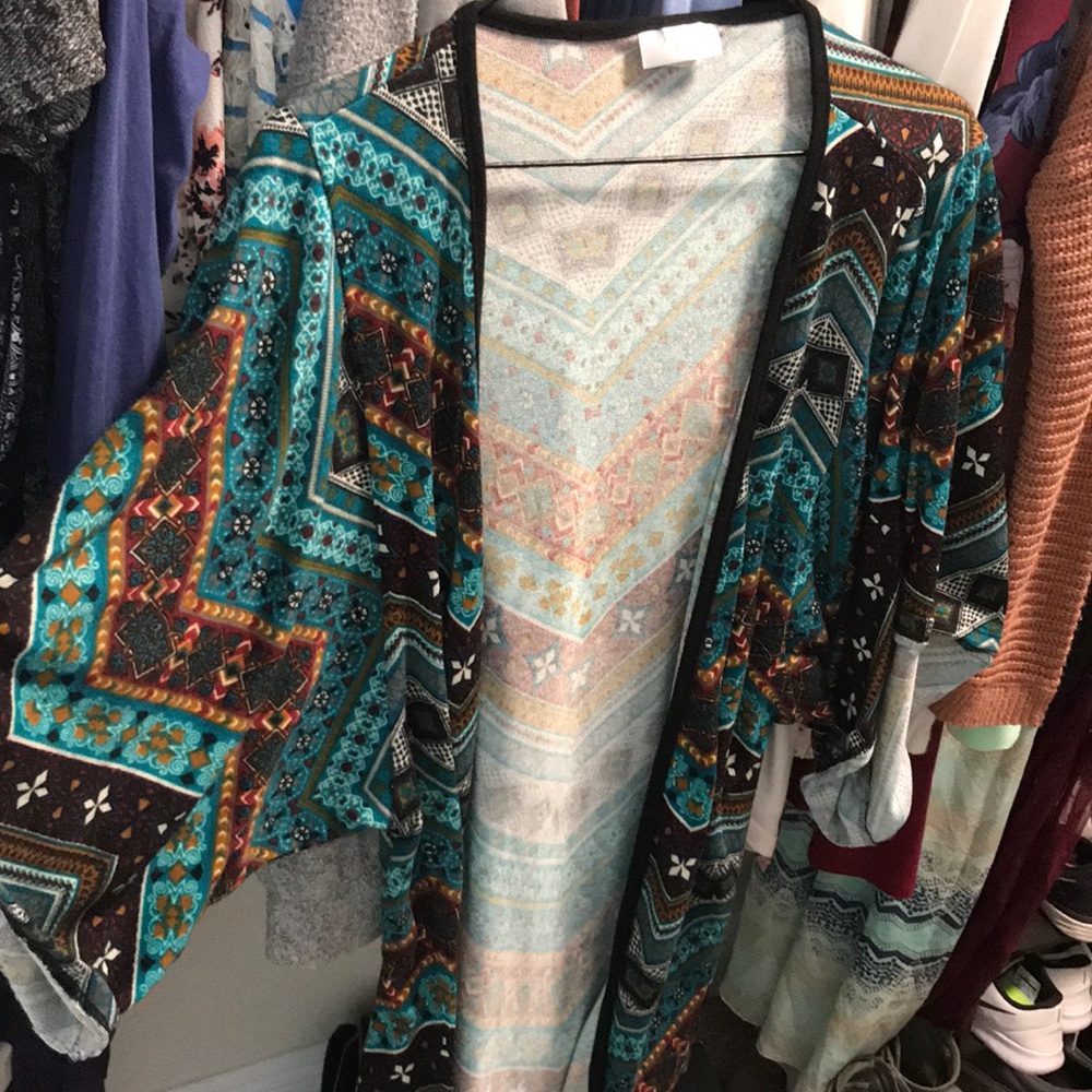 Aztec long length, short sleeve cardigan 💕